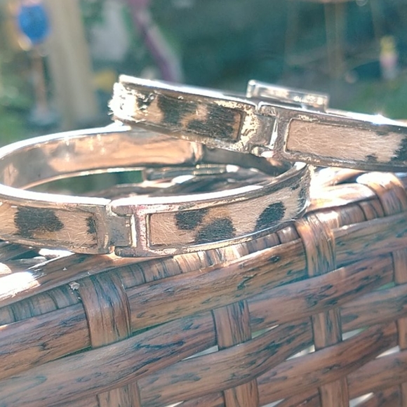 Set of 2 Faux Animal Fur Adjustable Bangles - Picture 2 of 4